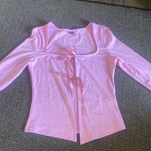 Long sleeve going out top with bows